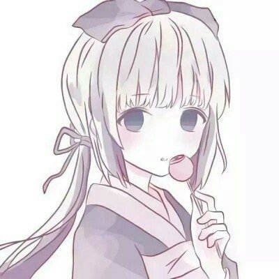 官方通报城管爬摊贩三轮车被带行